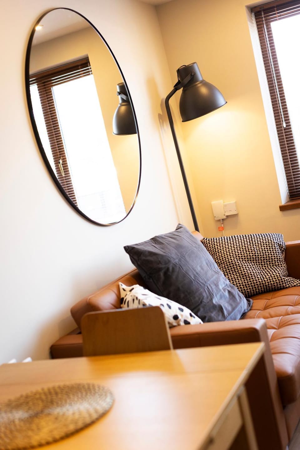 The Van Gogh - Unique 1 bd -Gold Short Term Stays Apartment in Belfast