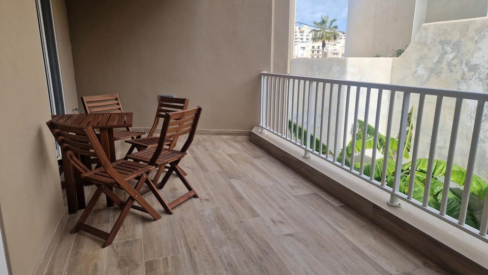 Patio, Day, View (from property/room), Balcony/Terrace, Dining area