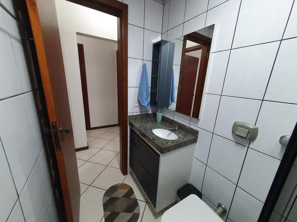 Shower, Bathroom, towels