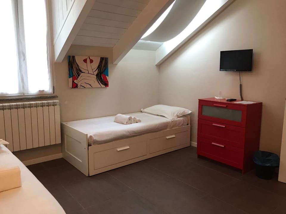 B&B Leonardo Bed and Breakfast in Rho