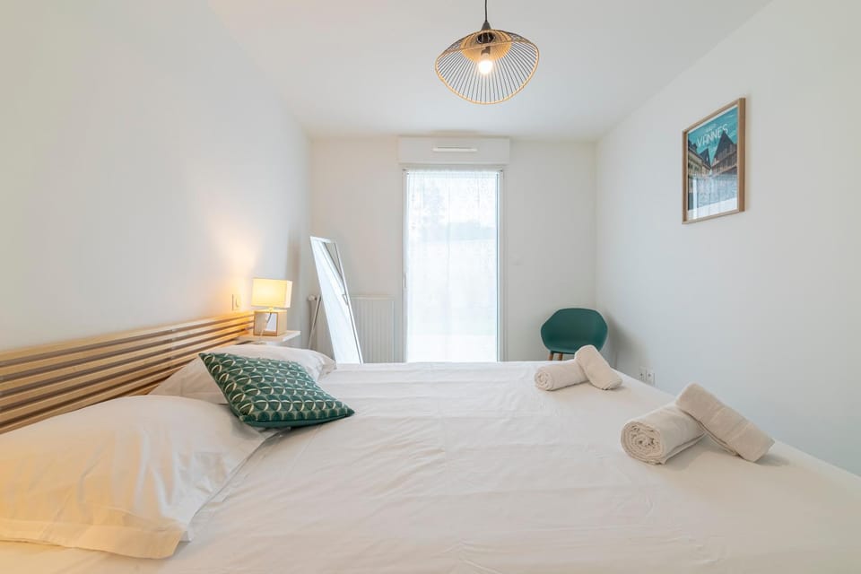 Canon proche de la gare maritime au rdc Apartment in Séné