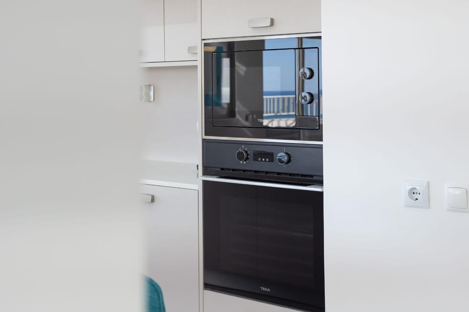 microwave, oven