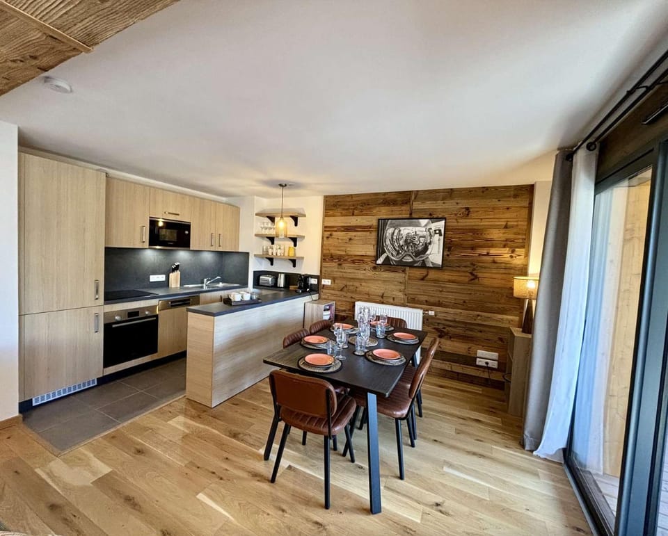 Grand T4 lumineux en plein coeur de Châtel Apartment in Châtel