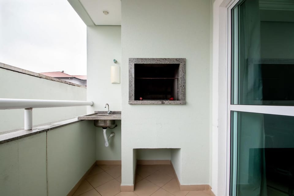 Apto junto a praia em Canasvieiras UQ9723 Apartment in Florianopolis