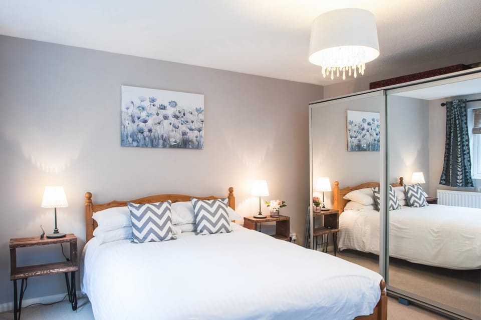 Bed, Bedroom, wardrobe