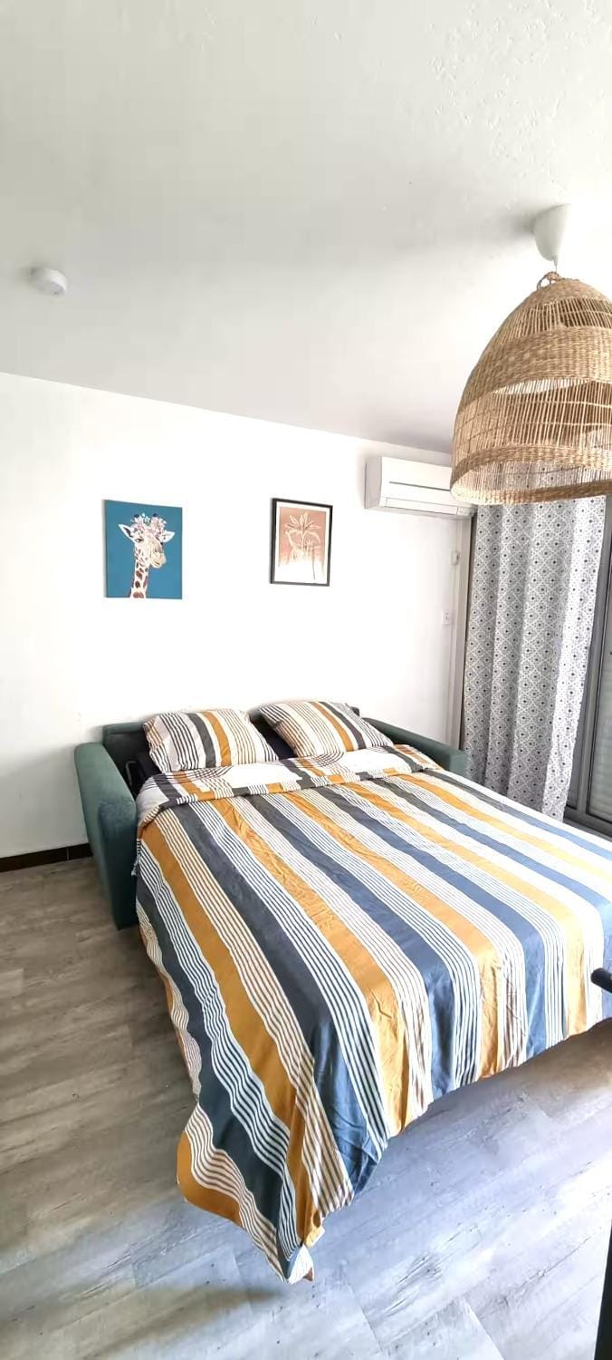 Bed, Photo of the whole room, Beach, Beach, Bedroom, Swimming pool, Swimming pool, air conditioner