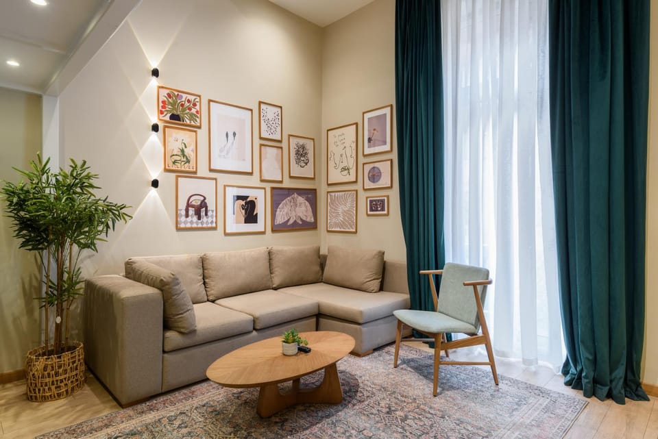 Living room, Seating area
