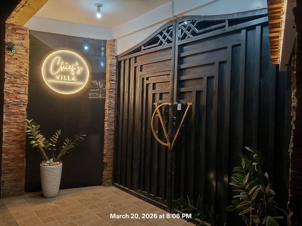 Chief's Villa Malapascua Island Dorm with Hot Shower & Outdoor Kitchenette Hostel in Central Visayas