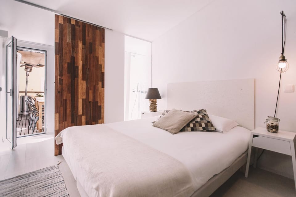 Bedroom, Inner courtyard view