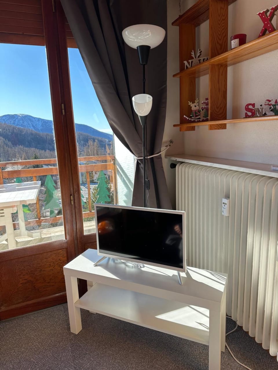 Natural landscape, TV and multimedia, Mountain view