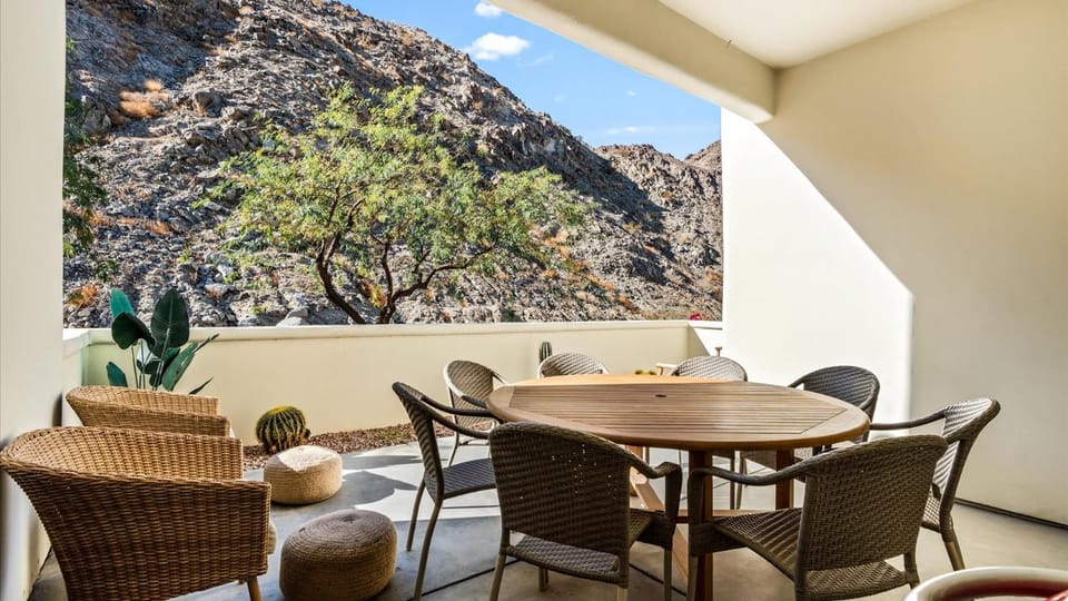 LV315 3BR LV Townhome with Mountain Views Apartment in Indian Wells