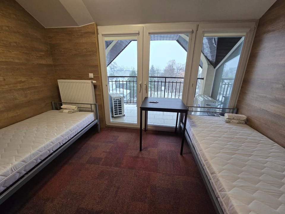 Bed, View (from property/room), Balcony/Terrace, Photo of the whole room, Bedroom, internet