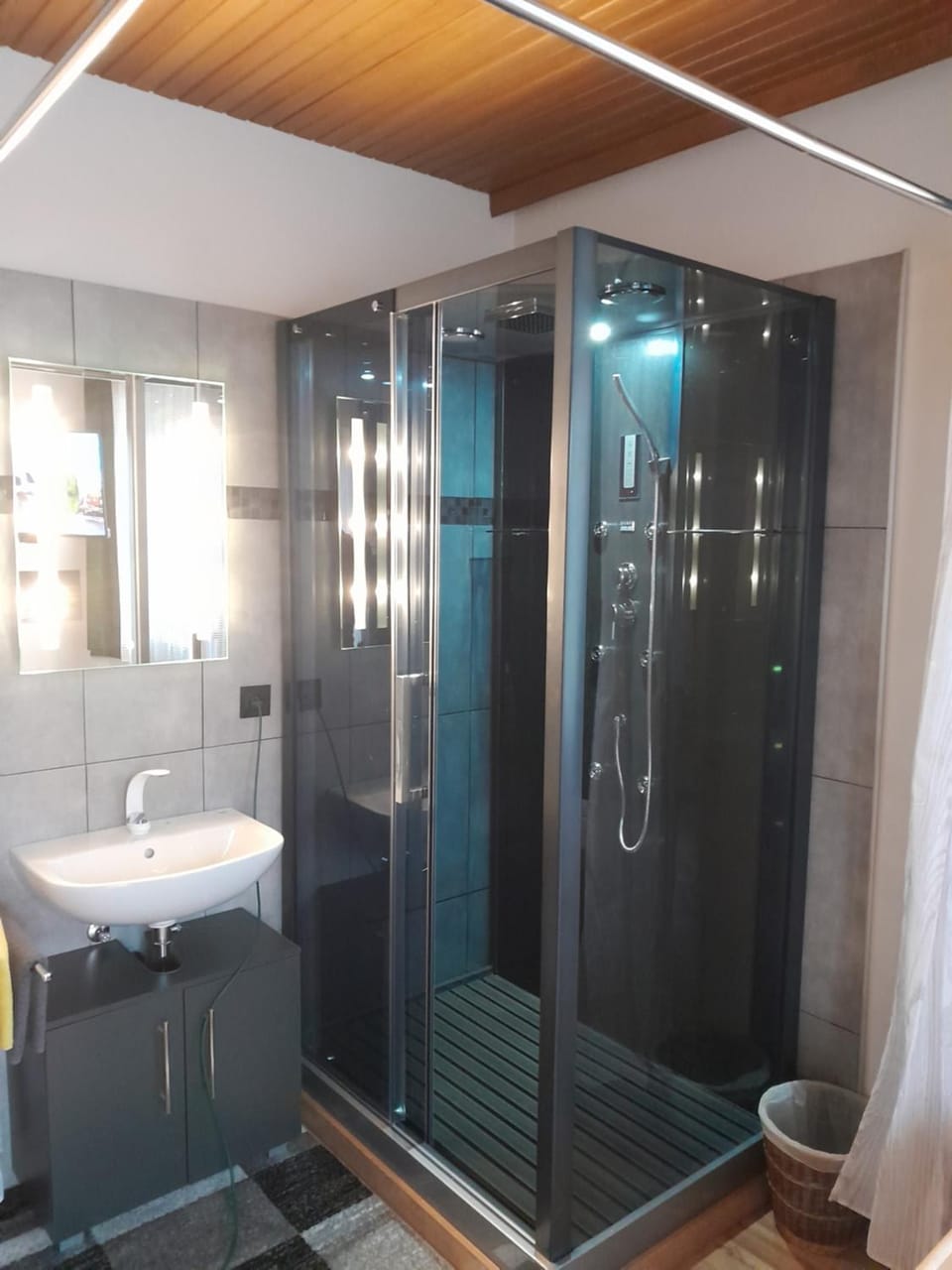 Shower, Bathroom