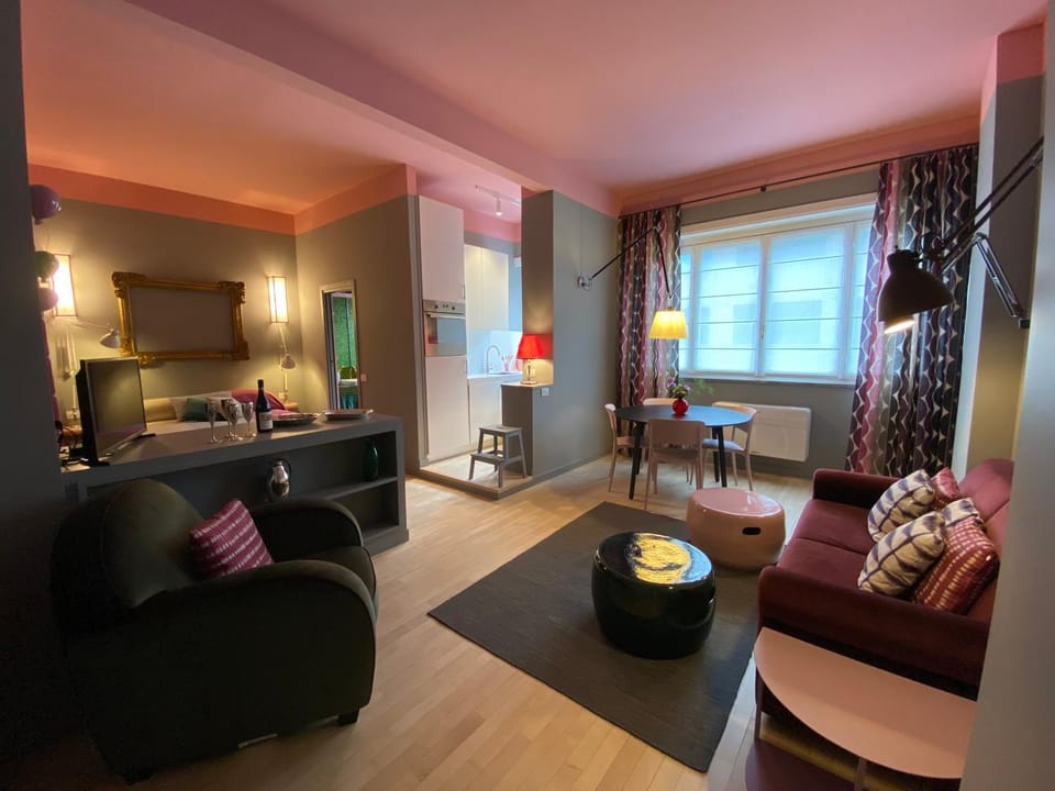 TV and multimedia, Living room, Dining area