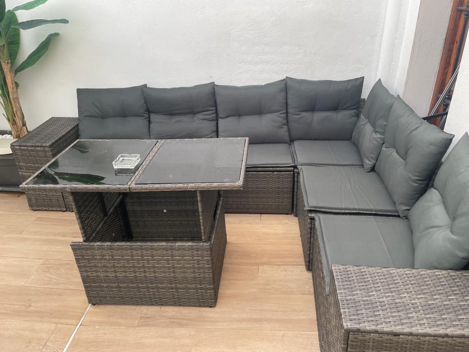 Dream Big with jacuzzi and terrace in Ruzafa Apartment in Valencia