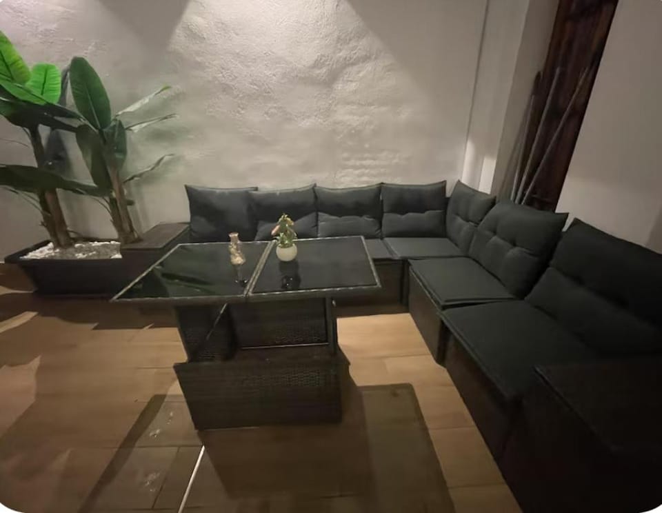 Dream Big with jacuzzi and terrace in Ruzafa Apartment in Valencia