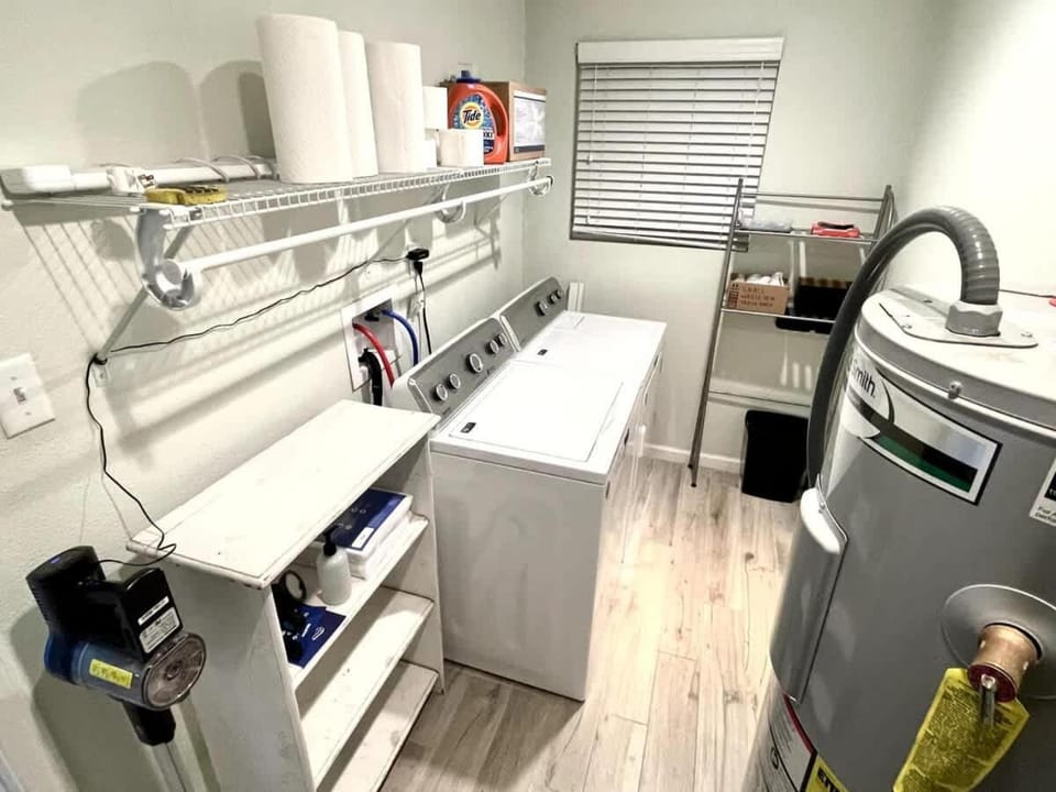 Unity House - Suite 2 in Shared Home House in Tempe