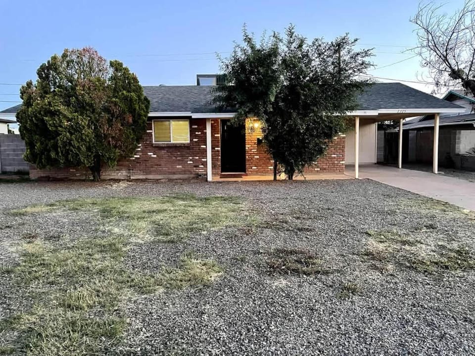 Unity House - Suite 2 in Shared Home House in Tempe