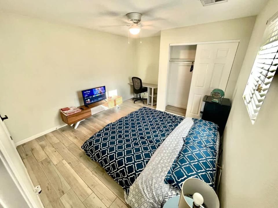 Unity House - Suite 4 in Shared Home House in Tempe