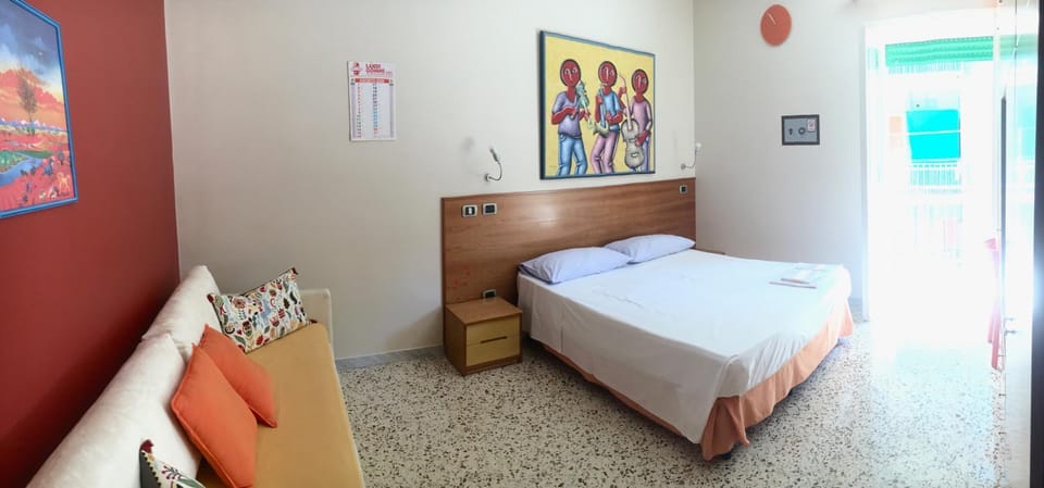 Day, Photo of the whole room, Sea view