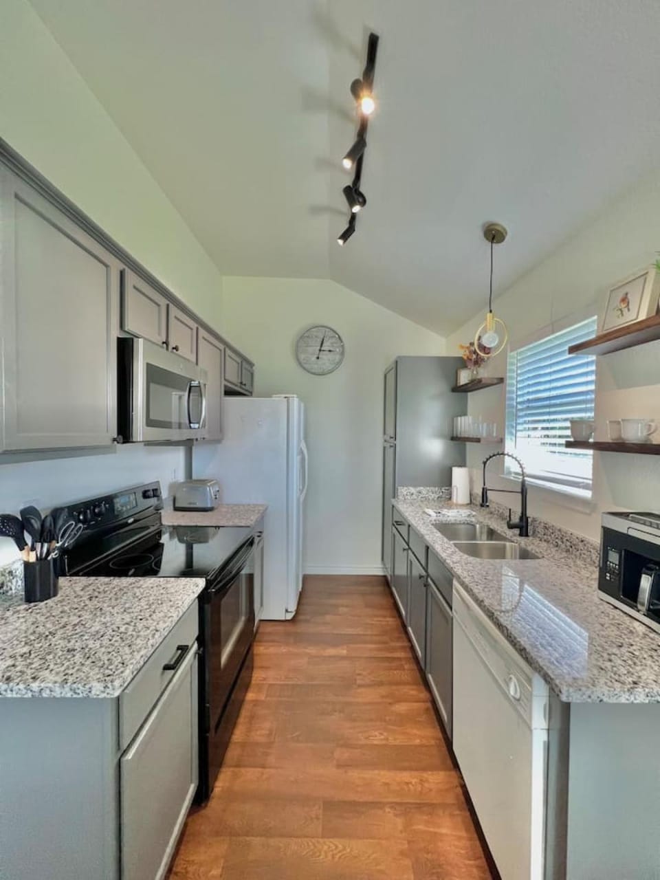 Pecan Place Rustic Charm Temple Texas House in Rio Grande