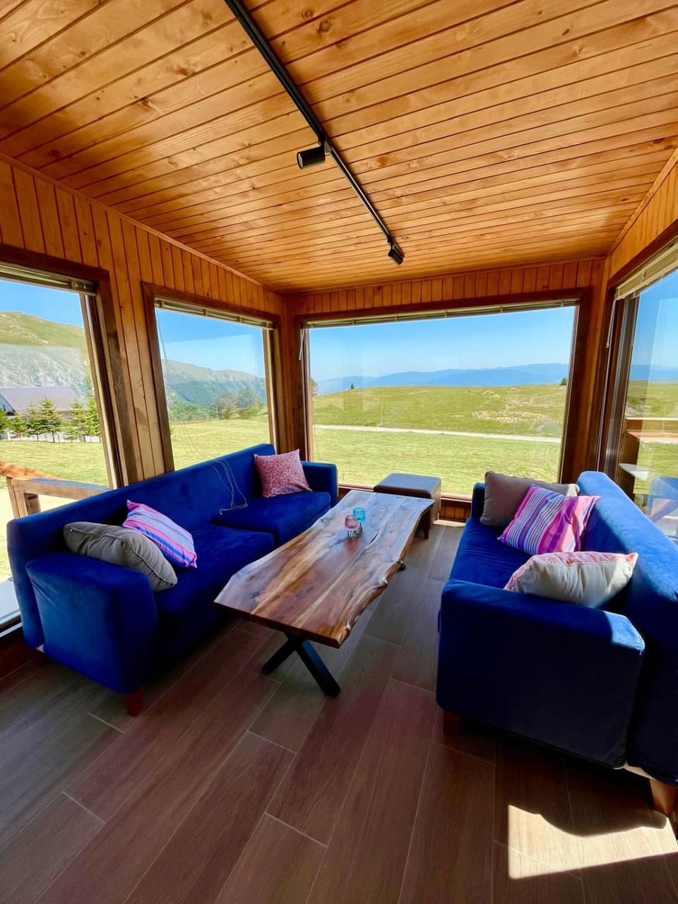 Day, Natural landscape, View (from property/room), Balcony/Terrace, Seating area