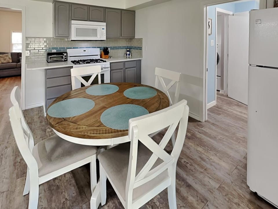 Kitchen or kitchenette, Dining area, furniture, microwave, oven, stove, toaster