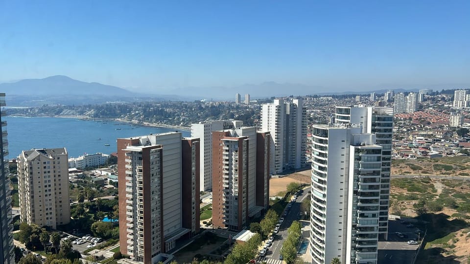 City view, Sea view