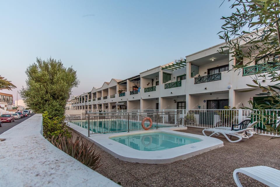Property building, Pool view, Swimming pool