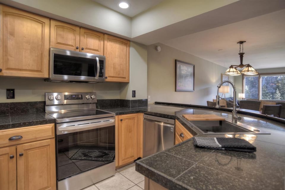 Tamarron Lodge Suite 417 - Down Home in Durango CO House in La Plata County
