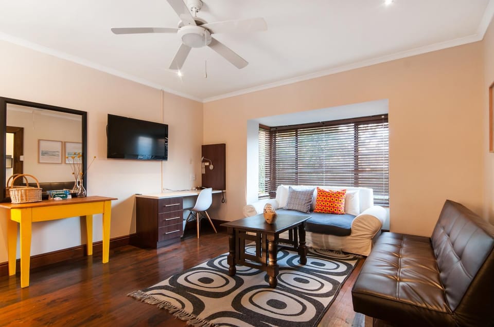 Africa Beach B&B Bed and Breakfast in Port Elizabeth