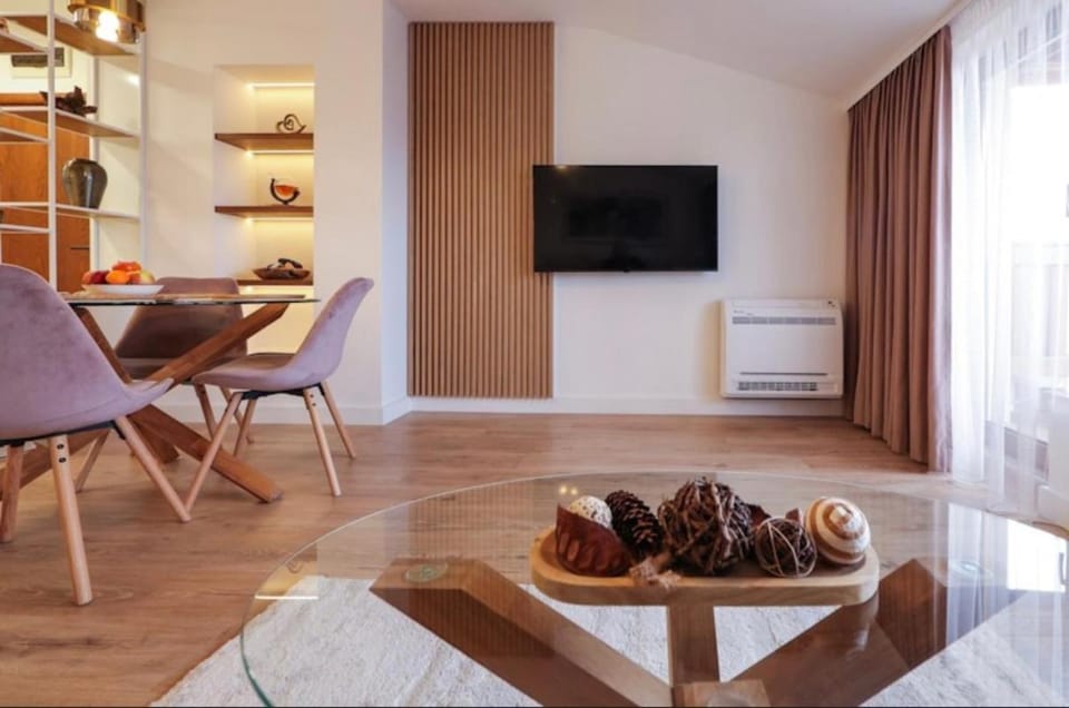 TV and multimedia, Living room