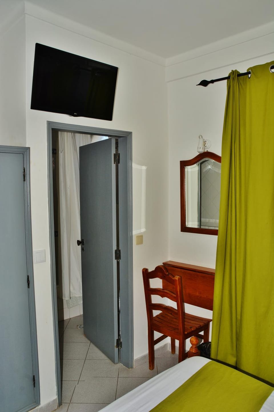 Residencial A Doca Bed and Breakfast in Faro
