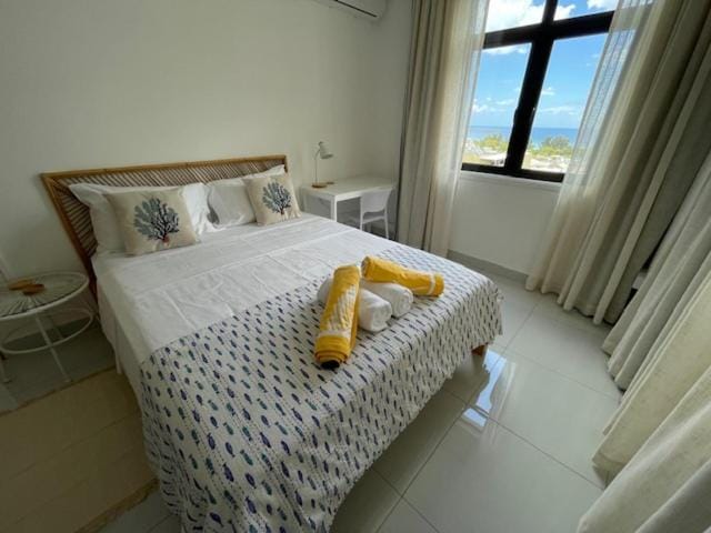 Bedroom, air conditioner