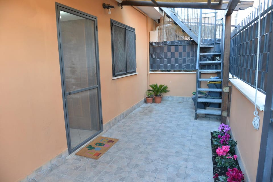 Patio, Garden, Balcony/Terrace