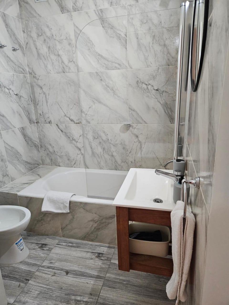Shower, Toilet, Bathroom, Bath