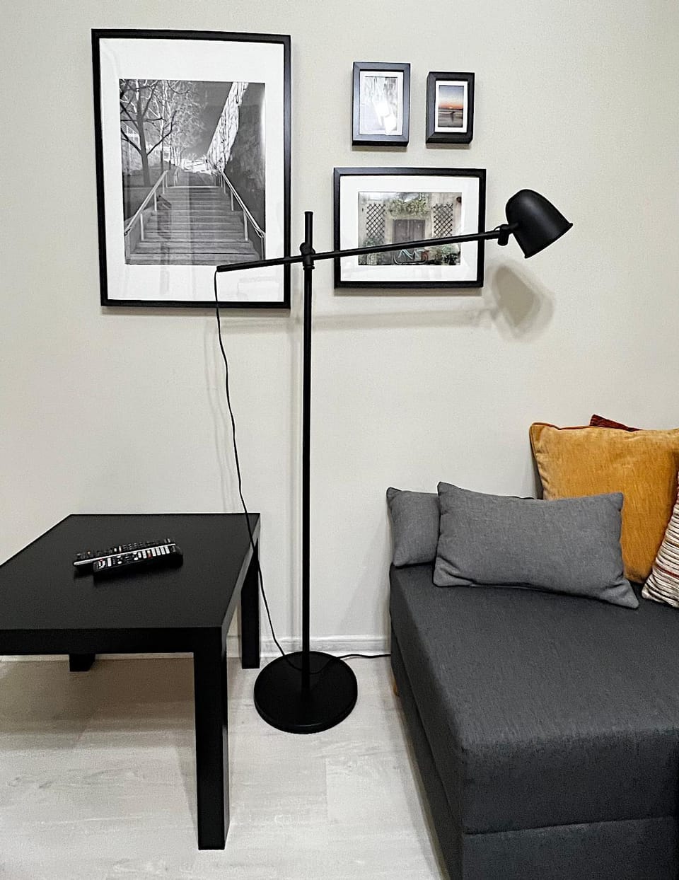 TV and multimedia, Living room, Seating area