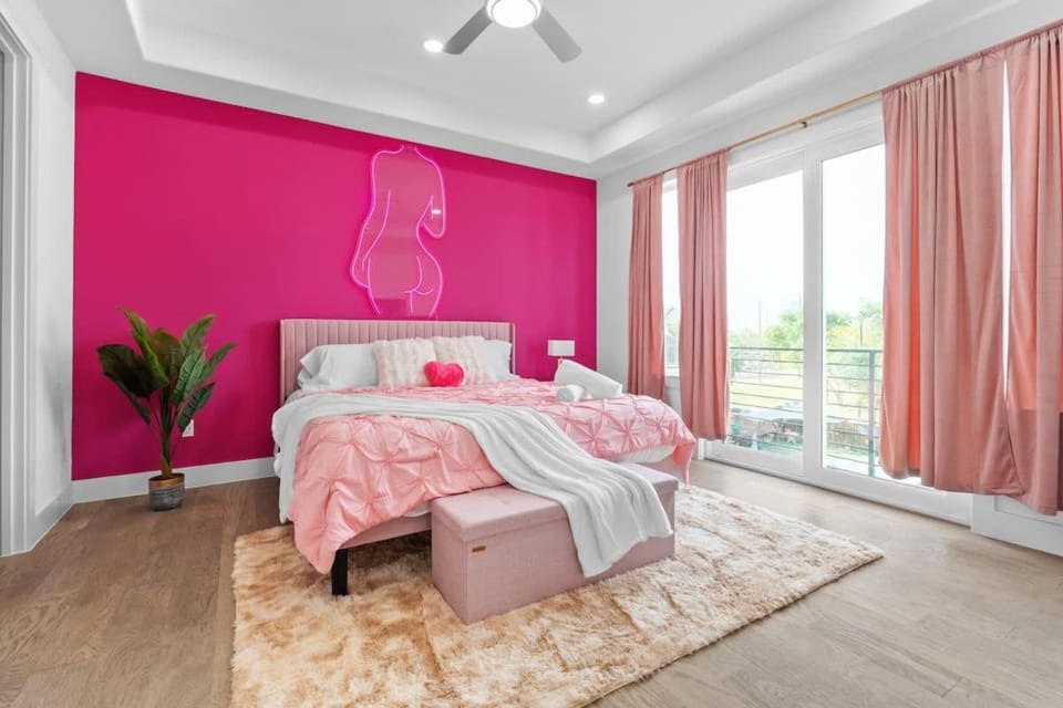 Downtown Houston 3BR Bachelorette Escape House in Houston