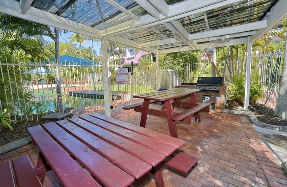 Hervey Bay Resort Stay with Balcony & Parking Apartment in Hervey Bay