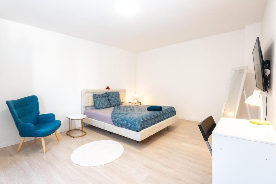 LA SANTA HOUSE APARTEMENT DE 50 M2 REFAIT A NEUf Apartment in Dunkirk