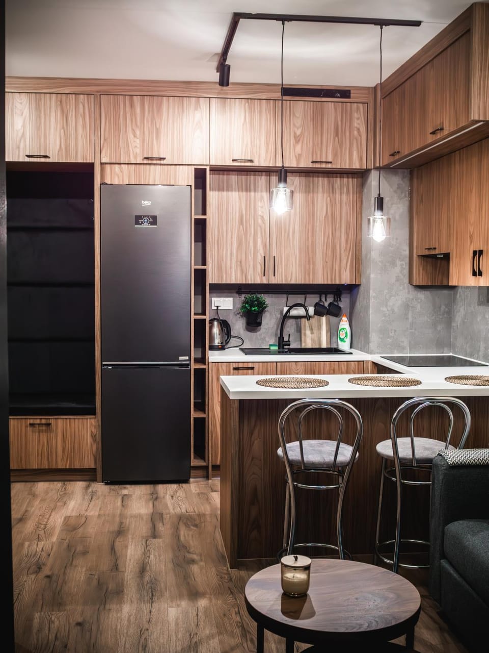 Kitchen or kitchenette, Living room, Seating area, Dining area, oven, stove