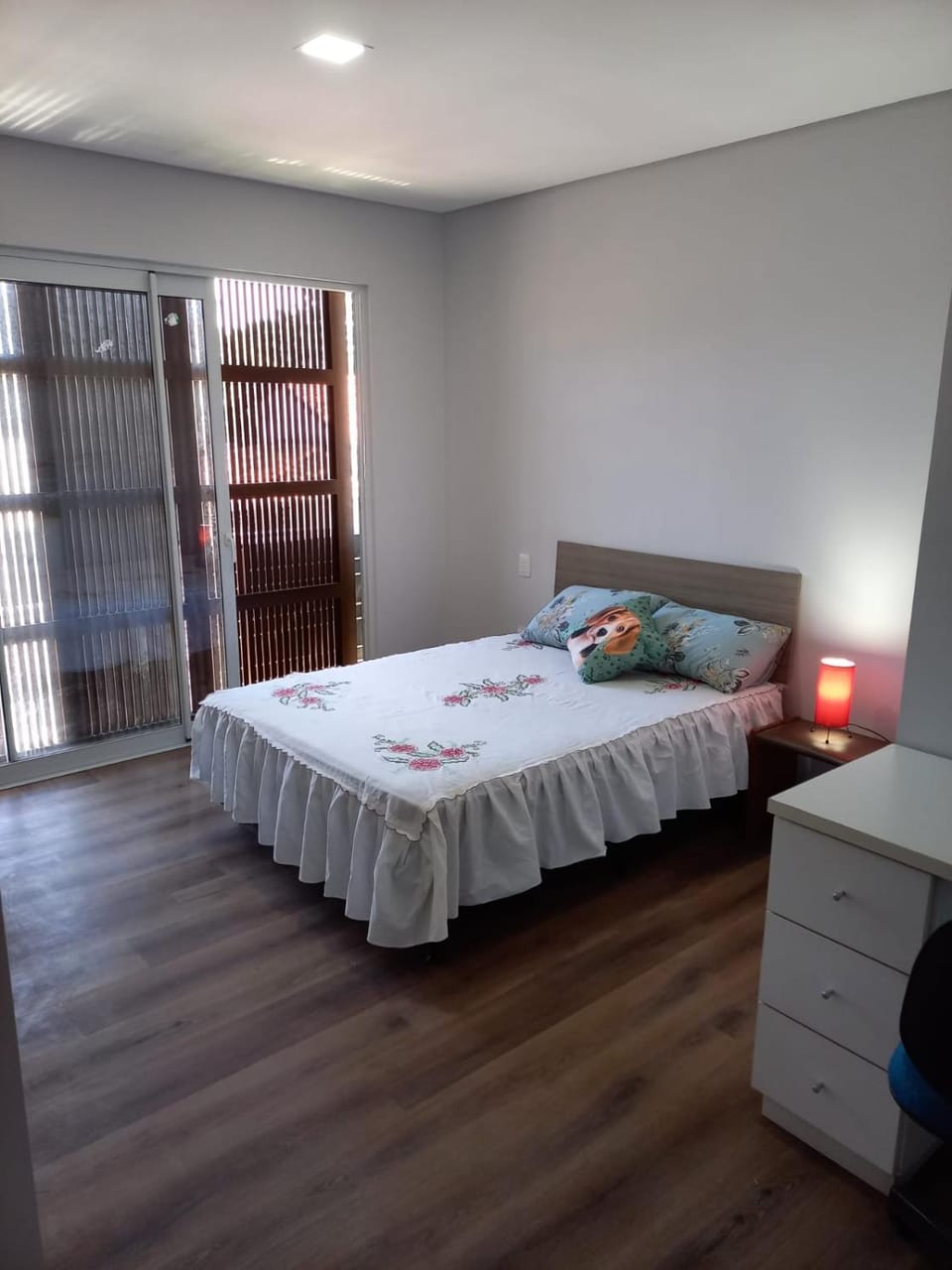 Casa nova, 400 metros da praia House in Florianopolis