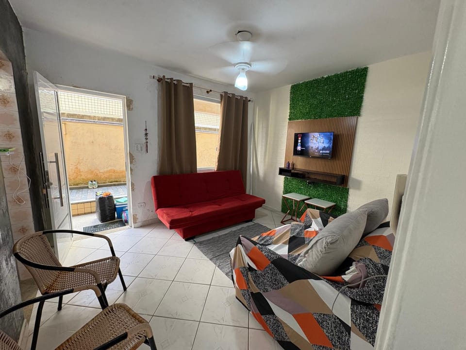 Communal lounge/ TV room, TV and multimedia, Seating area