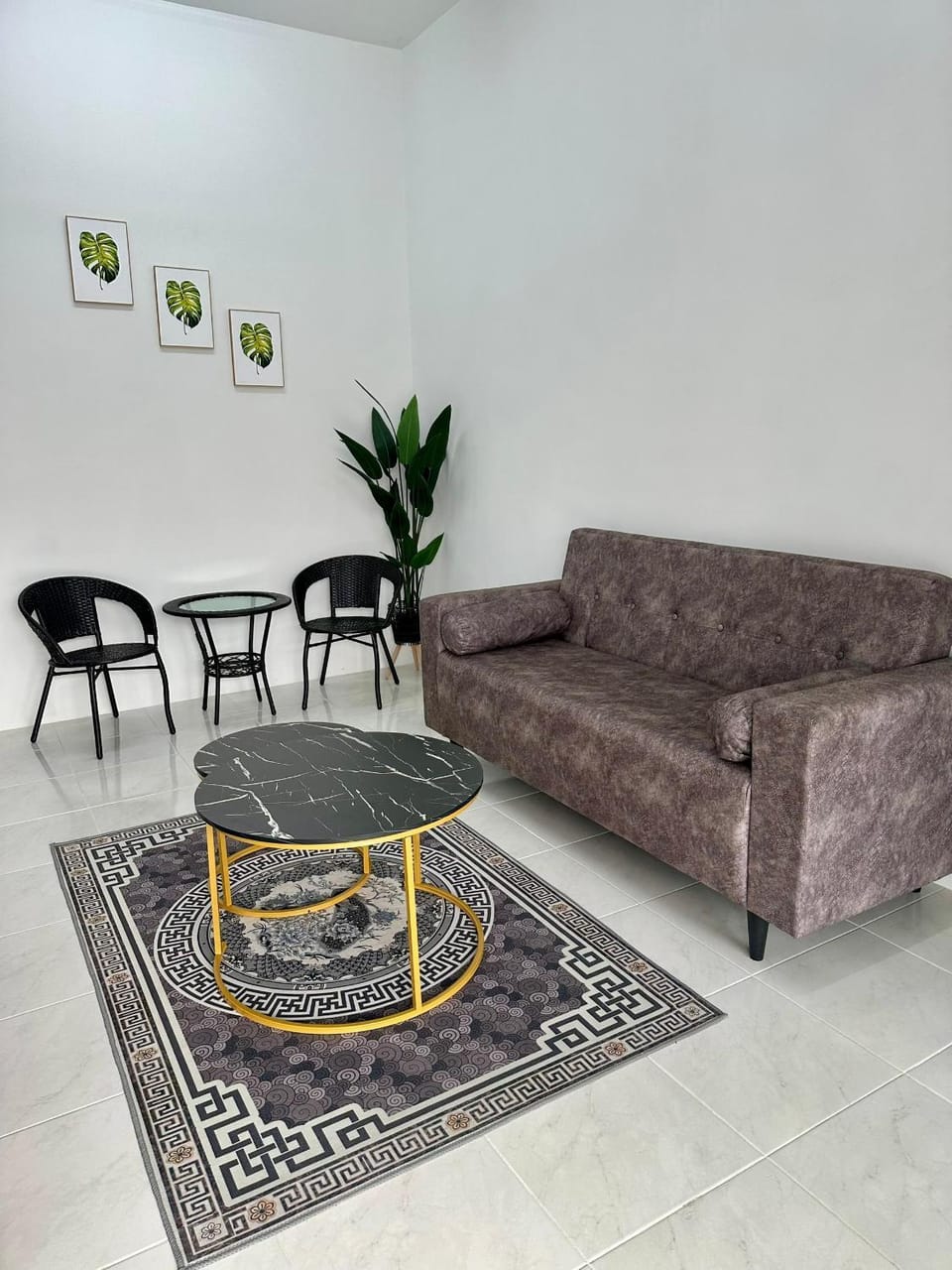 TV and multimedia, Living room, Seating area, air conditioner