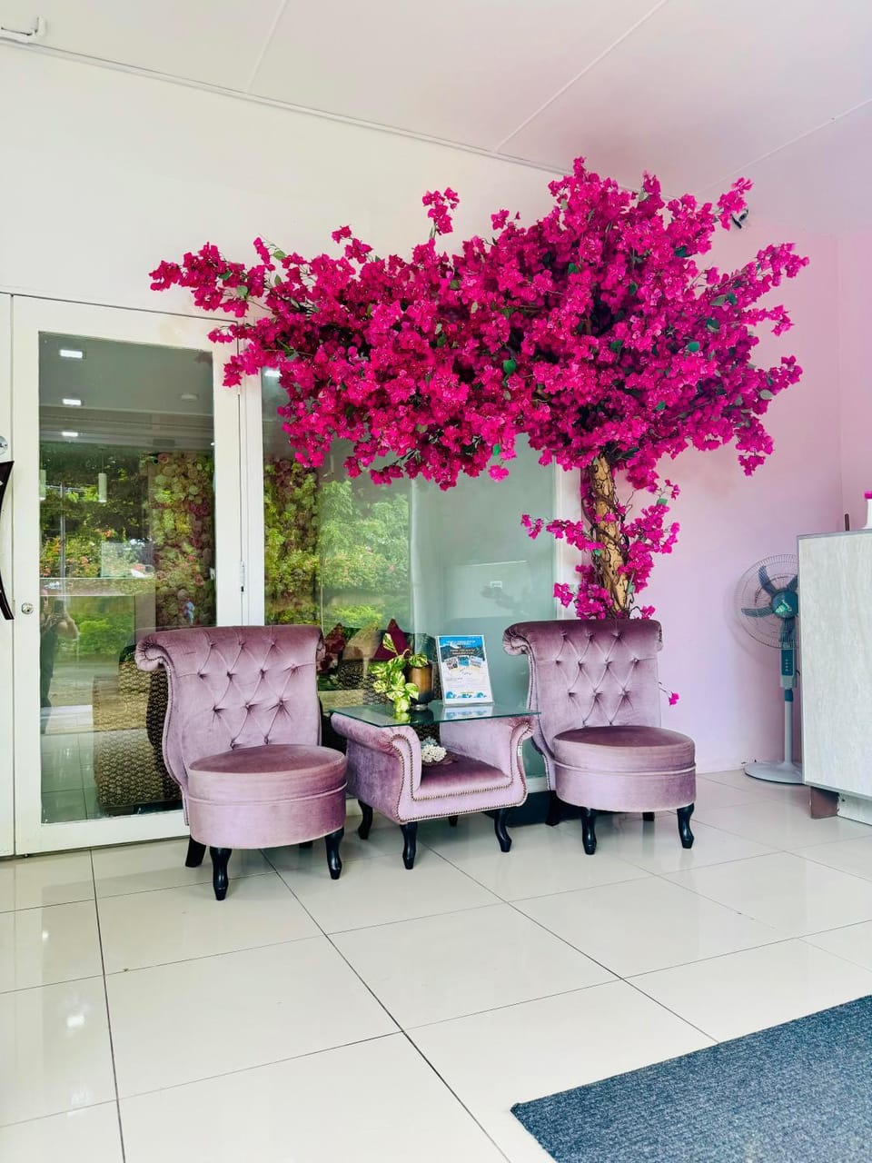 Blue West Villas Apartment in Baravi