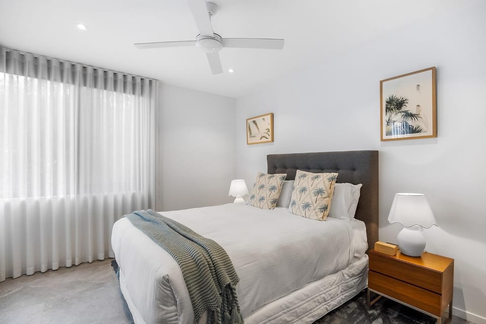 Coastal Bliss: 3-Bedroom Retreat with Pool Apartment in Coolum Beach