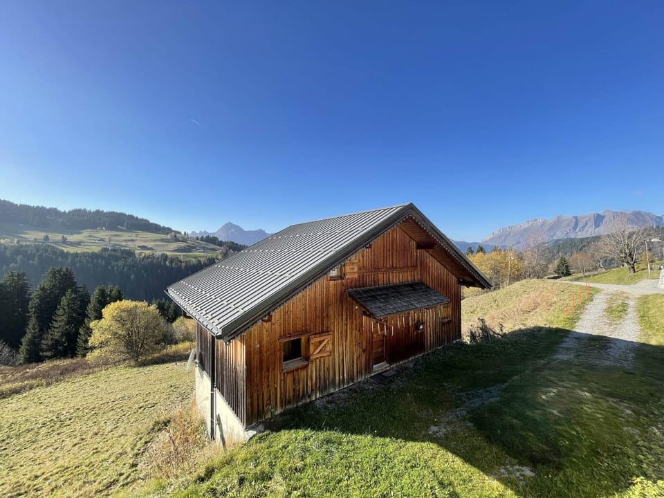 Charmant Mazot Savoyard avec WIFI et Animaux Acceptés - FR-1-505-217 Apartment in Notre-Dame-de-Bellecombe