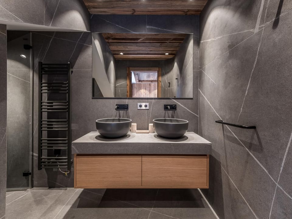 Penthouse duplex de luxe avec services inclus - 5 chambres - FR-1-613-121 Apartment in Les Allues
