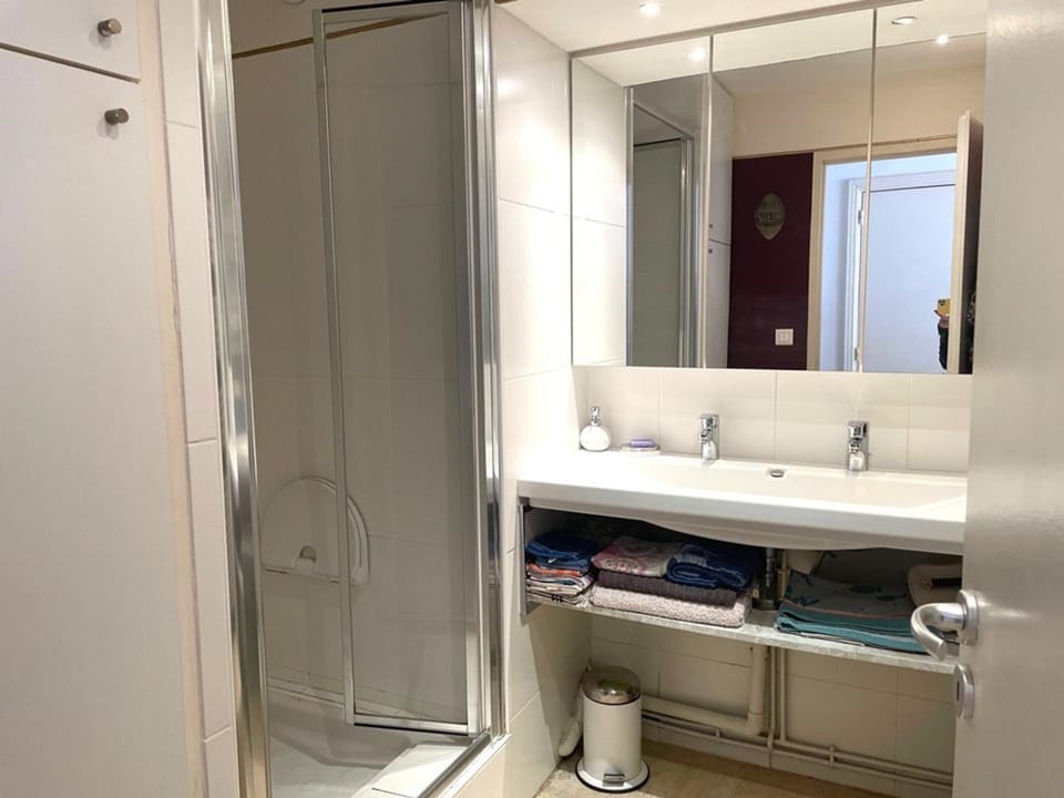 La Grande Motte: Appart 2 pers, Clim, Parking - FR-1-790-33 Apartment in La Grande-Motte