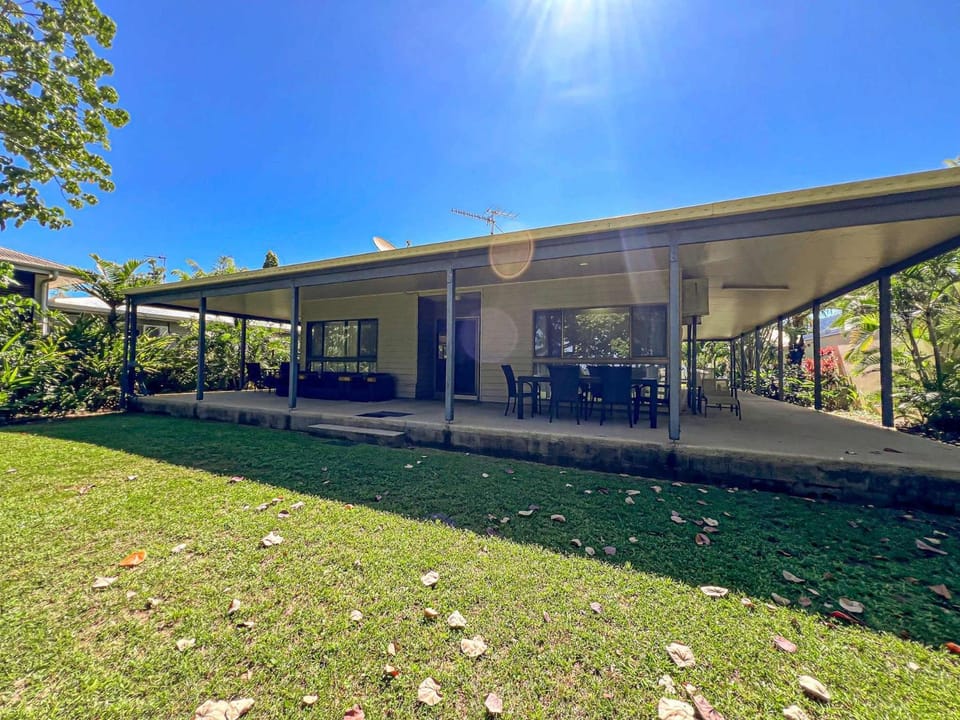 Bluefin House beachfront access House in Mission Beach
